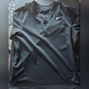 Gently Used Mens size XLarge nike baseball jersey in black